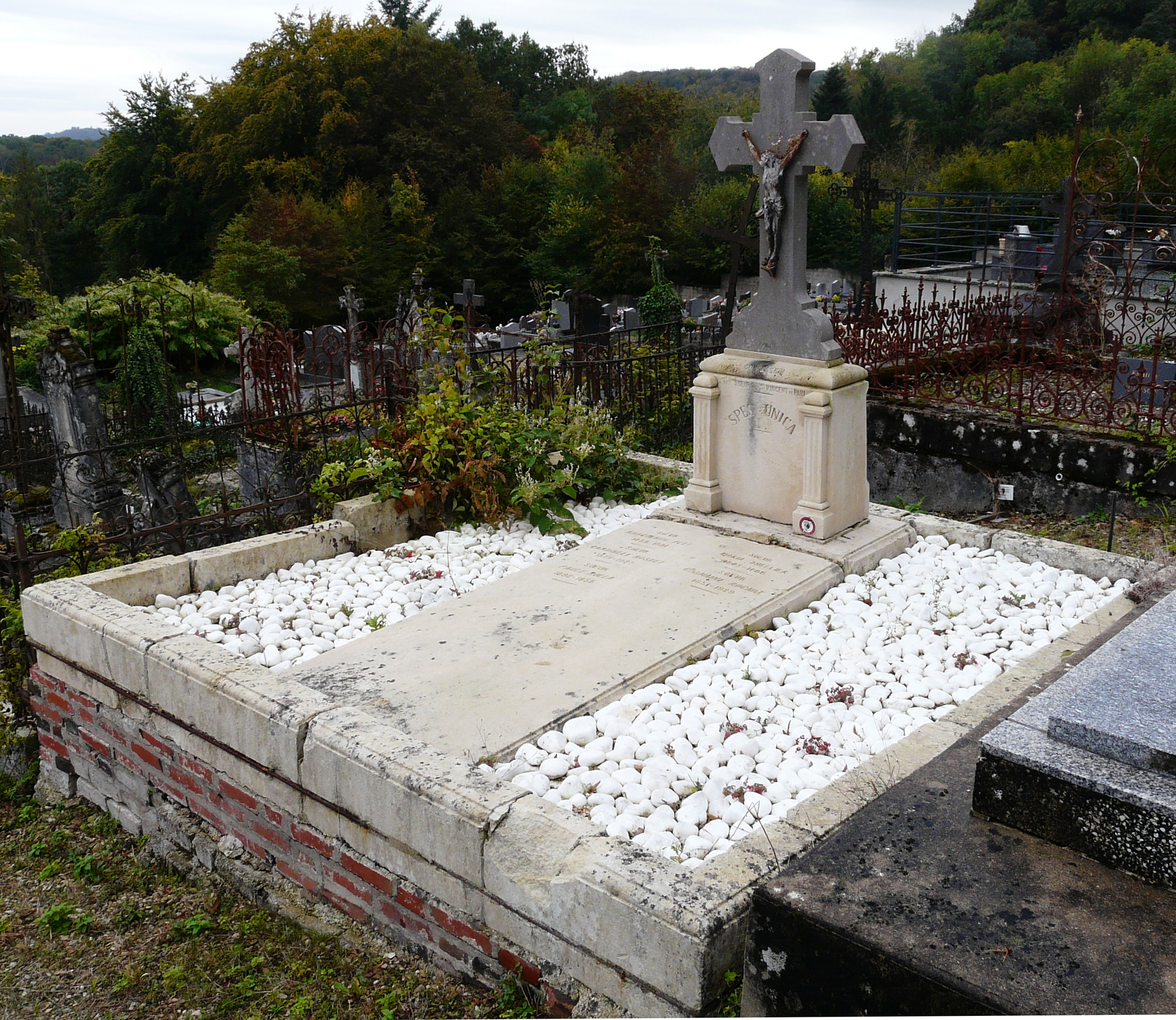Le cimetière de Clermont – Commune de Clermont en Argonne
